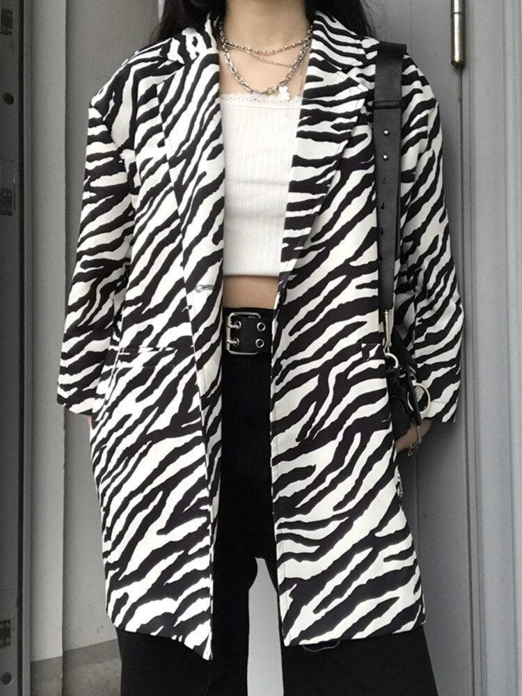 Wild Zebra Blazer - Unleash Your Inner Tigress! Edgy Print, Effortless Chic. Statement Piece.